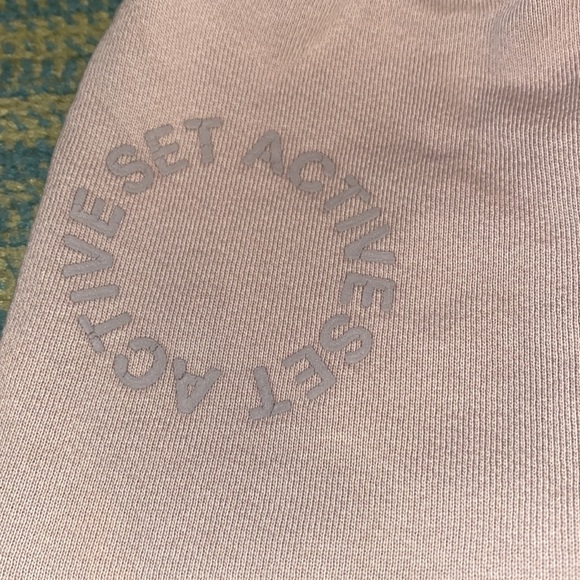 SET Active Sweats - Picture 2 of 4